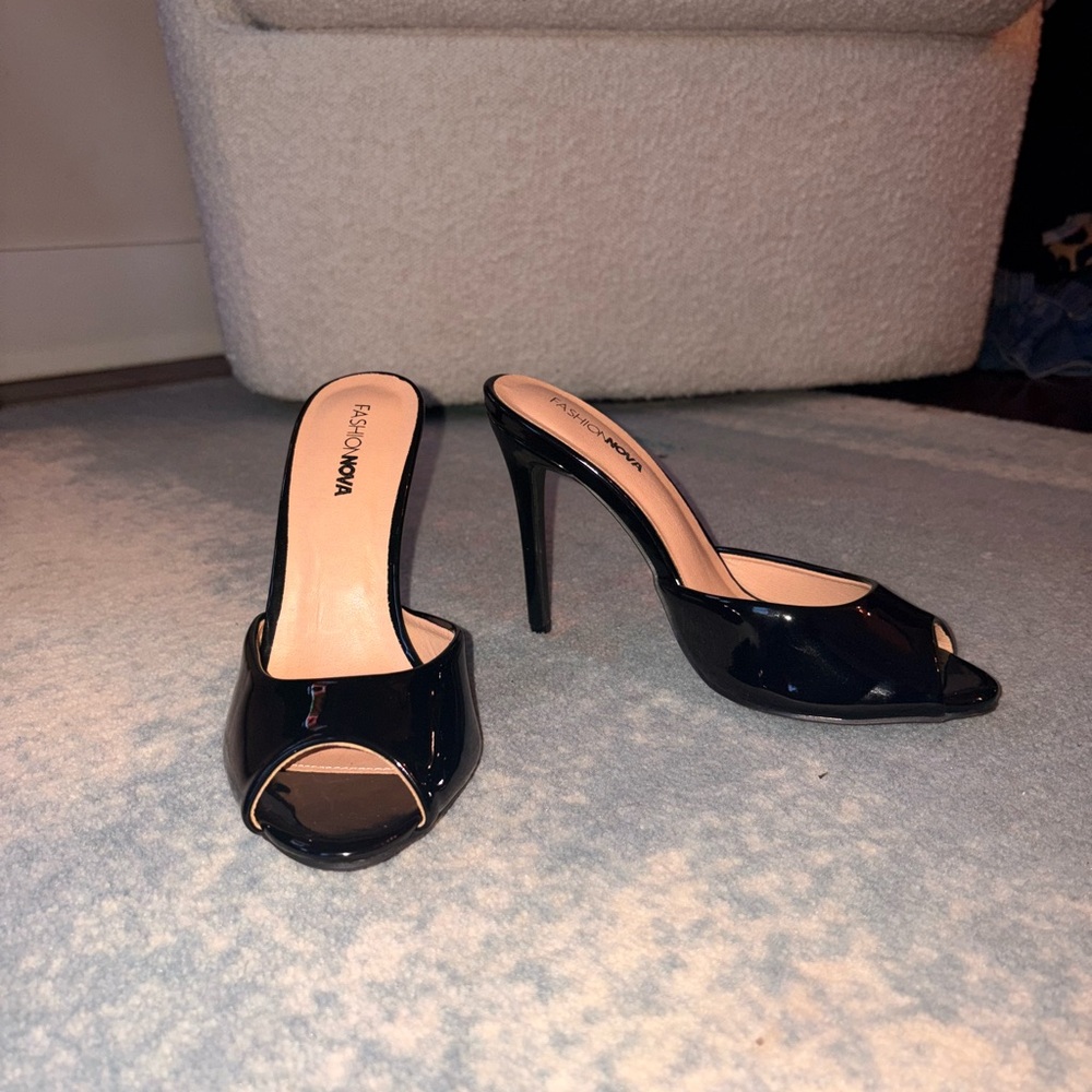 Fashion Nova Glossy Black Peep Toe Heels